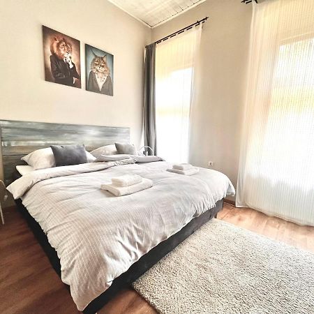 דירות Veszprém Kohaz Apartman מראה חיצוני תמונה