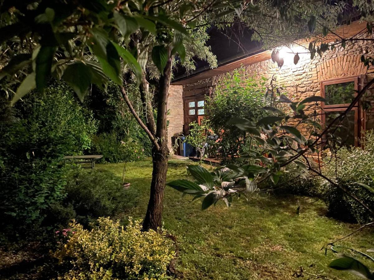 דירות Veszprém Kohaz Apartman מראה חיצוני תמונה