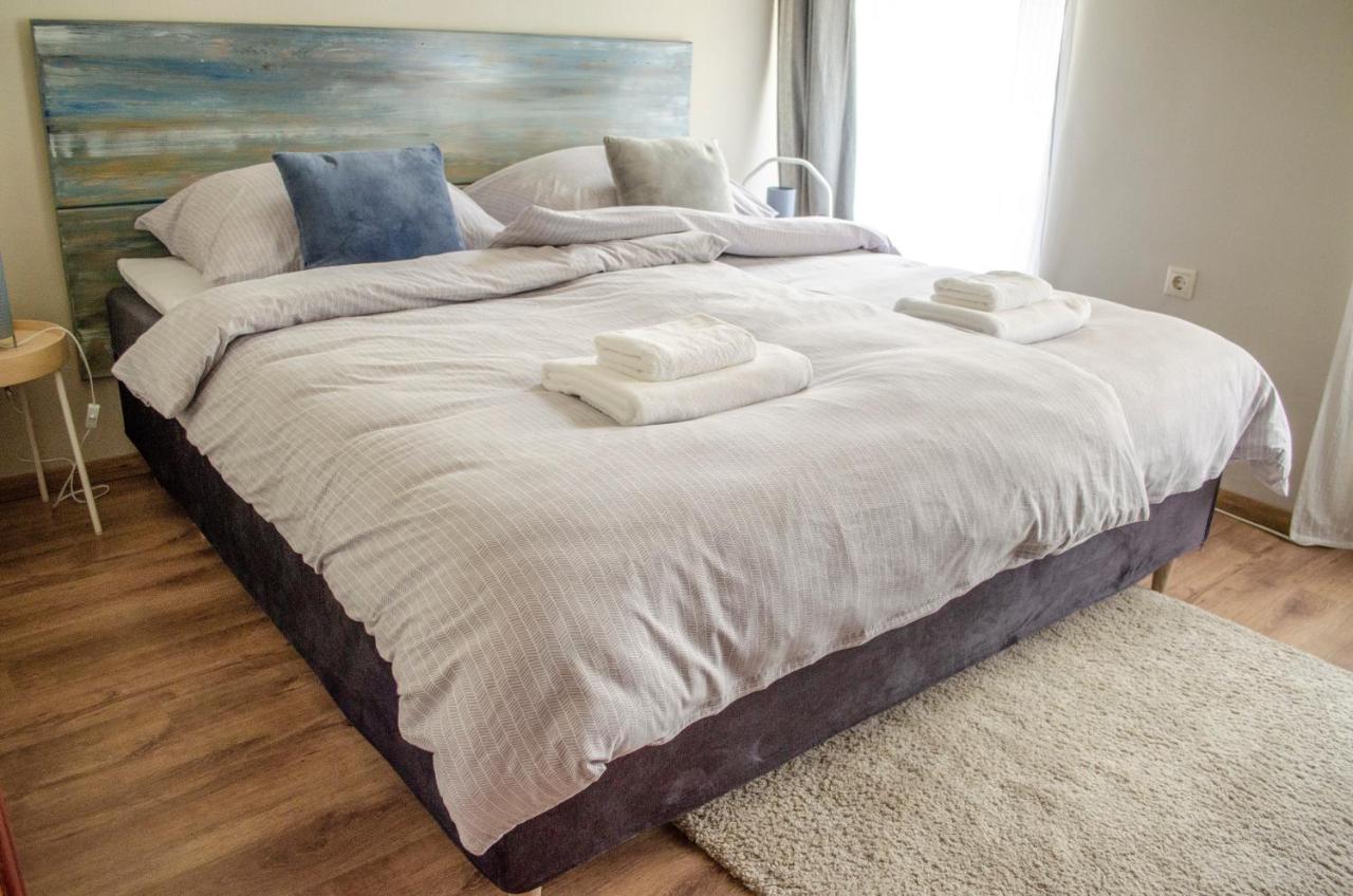 דירות Veszprém Kohaz Apartman מראה חיצוני תמונה